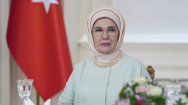 Emine Erdoğan'dan şehit askerler için taziye  mesajı